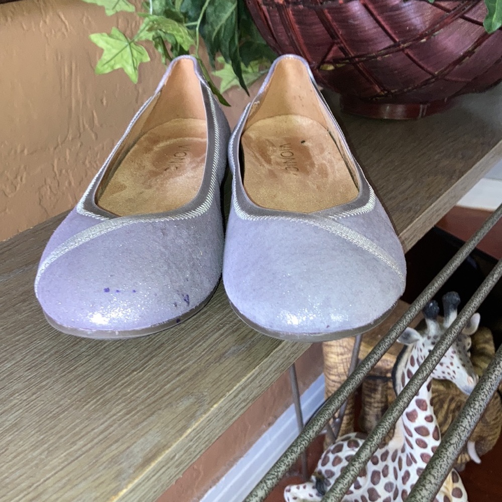 Vionic Shoes - Picture 2 of 8